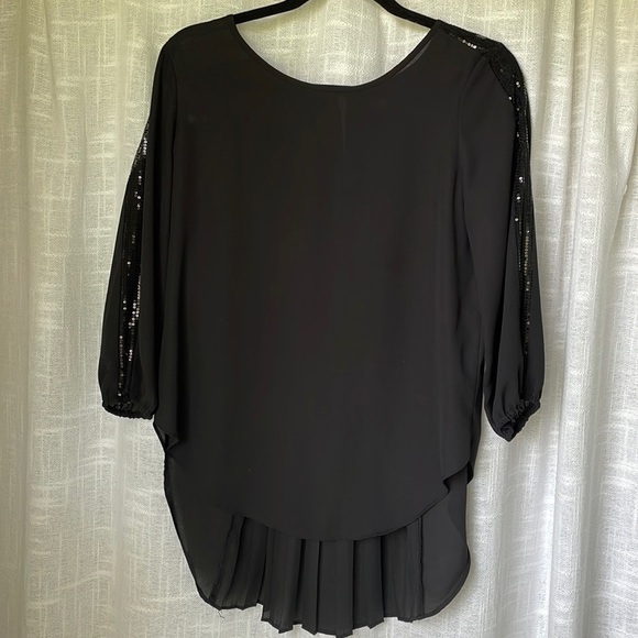 CATO Black Tunic Blouse Sequin Sleeves Back Pleats Hi Low Cocktail Party Women S - Picture 2 of 6